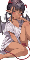  :3 arm_between_legs black_hair blush brown_succubus-chan_(trente) commentary_request dark-skinned_female dark_skin demon_girl demon_horns demon_tail ear_piercing female half-closed_eyes head_wings highres horns loose_clothes mini_wings musical_note naughty_face orange_eyes original piercing pink_nails pointy_ears red_tail shirt simple_background sitting smile solo tag tail trente twitter_username uniqlo white_background white_shirt wings 