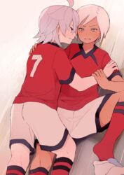  2boys ahoge bad_id bad_pixiv_id inazuma_eleven_(series) inazuma_eleven_go izumi_kanaaki kidokawa_seishuu male_focus multiple_boys soccer_uniform sportswear tobisawa_mana tokio_neo 