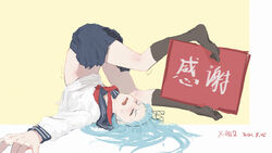  ads_(girls&#039;_frontline) artist_name black_socks blue_hair blue_sailor_collar blue_skirt blush chinese_commentary closed_eyes commentary_request dated english_commentary female girls&#039;_frontline hairband highres holding long_hair long_sleeves lying mixed-language_commentary neckerchief on_back open_mouth pleated_skirt puffy_sleeves red_neckerchief sailor_collar school_uniform serafuku shirt sign skirt socks solo sweatdrop translation_request two-tone_background upside-down white_background white_shirt xilmo yellow_background 