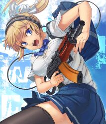  aks-74u assault_rifle bag black_thighhighs blonde_girl_(itou) blonde_hair blue_eyes bow breasts cable commentary_request duffel_bag female gun hairbow headphones highres holding impossible_clothes impossible_shirt itou_(onsoku_tassha) kalashnikov_rifle large_breasts long_hair original pleated_skirt ponytail rifle school_uniform sennheiser shirt short_sleeves skirt solo sweat thighhighs weapon zettai_ryouiki 