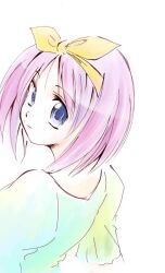  blue_eyes commentary_request female hiiragi_tsukasa jason_(kaiten_kussaku_kikou) looking_back lucky_star purple_hair short_hair simple_background smile solo white_background 