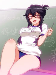  bad_id bad_pixiv_id breasts buruma chalkboard female glasses gym_uniform inou-battle_wa_nichijou-kei_no_naka_de knee_up large_breasts long_hair looking_at_viewer mole mole_under_eye open_mouth photoshop_(medium) poncho_s purple_hair takanashi_sayumi thighs 