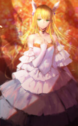  absurdres alicesoft artist_name blonde_hair blurry blurry_background choker collarbone detached_sleeves dress female floating_hair green_eyes highres layered_dress long_dress long_hair looking_at_viewer parted_lips sheila_helman solo standing strapless strapless_dress swd3e2 very_long_hair white_dress 