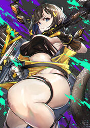  absurdres arknights bandeau black_gloves black_hair blue_eyes breasts commentary_request eunectes_(arknights) feet_out_of_frame female gloves goggles highres large_breasts looking_at_viewer midriff pointy_ears short_hair snake_tail solo strapless tail thick_thighs thighs tube_top unworn_goggles wu_lun_wujin 