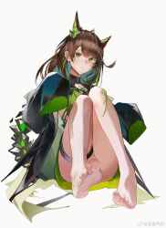  ahoge aqua_hair arknights barefoot black_jacket brown_hair chinese_commentary closed_mouth colored_inner_hair commentary_request expressionless feet female full_body green_eyes green_hair grey_background highres huge_ahoge jacket knees_together_feet_apart looking_at_viewer medium_hair mon3tr_(arknights) multicolored_hair simple_background sitting sleeves_past_fingers sleeves_past_wrists soles solo thigh_strap toes you_zhiqi_de 