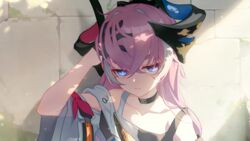  arm_up bare_shoulders black_choker black_gloves blue_eyes choker closed_mouth collarbone crack cracked_wall female gloves hair_between_eyes highres honkai_(series) honkai_impact_3rd horns moss multicolored_hair off_shoulder official_art outdoors pink_hair resized rozaliya_olenyeva rozaliya_olenyeva_(fervent_tempo) solo streaked_hair third-party_source upper_body upscaled white_hair 