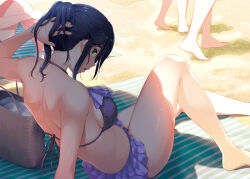  3others arm_support bag barefoot beach beach_towel bikini black_hair breasts day female frilled_bikini frills green_eyes hattori_mitsuru highres kinme_wakana kirei_ni_shitemoraemasuka knee_up looking_at_viewer looking_back multiple_others open_mouth outdoors ponytail purple_bikini sand sitting swimsuit towel 