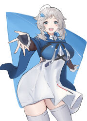  absurdres ahoge azur_lane black_gloves blue_background blue_cape blush breasts cape cleavage commentary_request dress female gloves grey_eyes grey_hair hair_ornament highres large_breasts looking_at_viewer open_mouth seattle_(azur_lane) short_hair smile solo soul_(dp11) thighhighs white_background white_dress white_thighhighs 