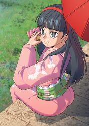  absurdres amagi_yukiko ass black_hair blunt_bangs commentary english_commentary eyelashes female floral_print_kimono folding_fan gjh grass hairband hand_fan highres hime_cut holding holding_fan japanese_clothes kimono long_hair persona persona_4 persona_4_the_golden pink_kimono red_hairband sitting solo 