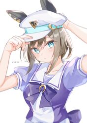  adjusting_clothes adjusting_headwear animal_ears arm_up blurry breasts brown_hair cheval_grand_(umamusume) closed_mouth depth_of_field female green_eyes hand_up hat hat_belt highres horse_ears horse_girl looking_at_viewer medium_breasts moko_(mokochisa) puffy_short_sleeves puffy_sleeves purple_shirt school_uniform shirt short_sleeves simple_background solo tracen_school_uniform umamusume upper_body white_background white_hat 