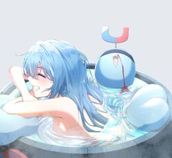  ^_^ arahashi_tabi aroused_nosebleed bath bathing blue_hair blush breasts closed_eyes commentary_request completely_nude crossed_arms female from_side grey_background grin hair_between_eyes hair_spread_out happy highres hosun large_breasts long_hair nude open_mouth profile ripples sideboob simple_background smile solo stellive upper_body virtual_youtuber 