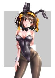  absurdres animal_ears arm_behind_back bad_id bad_pixiv_id bickle_(bickle1983) black_bow black_bowtie black_leotard black_pantyhose bob_cut bow bowtie breasts brown_eyes brown_hair cleavage commentary contrapposto covered_navel cowboy_shot detached_collar fake_animal_ears female fingernails grey_background h hair_ribbon hairband highres leotard looking_at_viewer medium_breasts medium_hair official_alternate_costume orange_hairband orange_ribbon pantyhose playboy_bunny rabbit_ears ribbon solo standing strapless strapless_leotard suzumiya_haruhi suzumiya_haruhi_no_yuuutsu two-tone_background white_background wrist_cuffs 