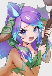  animal_ears blue_eyes blush breasts cleavage d: dark_skin female flower from_side green_hair grey_background hair_flower hair_ornament highres holding holding_staff horse_ears horse_girl league_of_legends lillia_(league_of_legends) looking_at_viewer medium_breasts multicolored_hair open_mouth pointy_ears purple_hair simple_background solo staff tearing_up two-tone_hair upper_body yuhiko_(unayuhi) 