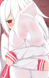  alternate_costume azur_lane blush commentary feet female foot_focus hair_between_eyes hairband holding_legs irokari laffey_(azur_lane) long_sleeves looking_at_viewer no_shoes pantyhose pink_skirt pleated_skirt red_eyes school_uniform skirt sleeves_past_wrists soles solo white_hair white_pantyhose 