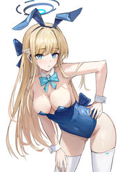  absurdres animal_ears aqua_bow aqua_bowtie bare_arms bare_shoulders blonde_hair blue_archive blue_eyes blue_hairband blue_halo blue_leotard blush bow bowtie breasts cleavage commentary_request covered_navel detached_collar fake_animal_ears female hai_binggan hair_ornament hairband halo hand_on_own_hip highres large_breasts leaning_forward leotard long_hair looking_at_viewer official_alternate_costume parted_lips playboy_bunny rabbit_ears sideboob simple_background solo strapless strapless_leotard thighhighs thighs toki_(blue_archive) toki_(bunny)_(blue_archive) white_background white_thighhighs wrist_cuffs 