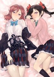  2girls black_hair blazer blush bow cardigan commentary_request gas_mask hairbow holding_hands jacket kneehighs long_hair love_live! love_live!_school_idol_project lying mask multiple_girls nishikino_maki off_shoulder on_back on_side otonokizaka_school_uniform petticoat purple_eyes red_hair school_uniform short_hair shrimpman skirt slip_showing socks twintails yazawa_nico 