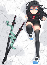  arm_support ayase_tamaki black_hair black_legwear black_skirt black_thighhighs blue_eyes closed_mouth expressionless female female long_hair looking_at_viewer original school_uniform serafuku sitting skirt solo thighhighs zettai_ryouiki 