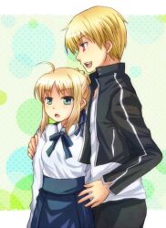  1boy arm_around_shoulder artoria_pendragon_(fate) blonde_hair casual commentary_request fate/stay_night fate_(series) female gilgamesh_(fate) gilgamesh_(immoral_biker_jacket)_(fate) green_eyes hair_ribbon kiyune_(kiyune_00) official_alternate_costume red_eyes ribbon saber_(fate) 