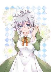  apron bad_id bad_pixiv_id blue_eyes dungeon_ni_deai_wo_motomeru_no_wa_machigatteiru_darou_ka female flower grey_hair looking_at_viewer maid_headdress smile solo syr_flover yamakei3811 