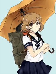  bad_id bad_pixiv_id bandaid bandaid_on_arm bandaid_on_face blue_background brown_eyes brown_hair crab crab_on_shoulder female heart kantai_collection oboro_(kancolle) pomuta_(tama922) school_uniform serafuku smile solo umbrella 