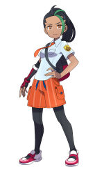  asatsuki_(fgfff) black_hair black_pantyhose breast_pocket closed_mouth collared_shirt commentary_request eyelashes female fingerless_gloves full_body gloves green_hair hand_on_own_hip highres multicolored_hair necktie nemona_(pokemon) orange_eyes orange_necktie orange_shorts pantyhose pocket pokemon pokemon_sv ponytail shirt shoes short_sleeves shorts simple_background single_glove smile solo standing two-tone_hair white_background 