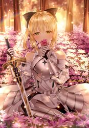  ahoge armor armored_boots armored_dress artoria_pendragon_(fate) black_bow blonde_hair blush boots bow caliburn_(fate) commentary covered_mouth covering_own_mouth crocus_(flower) dress fate/unlimited_codes fate_(series) female field flower flower_field flower_over_mouth gauntlets green_eyes hair_between_eyes hairbow hand_up head_tilt high_ponytail highres holding holding_flower holding_sword holding_weapon junpaku_karen long_hair looking_at_viewer outdoors pink_flower ponytail purple_flower reverse_grip saber_lily sitting smelling_flower solo sunset sword tree weapon white_dress white_flower 