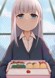  absurdres aharen-san_wa_hakarenai aharen_reina atorie bento blue_cardigan blue_eyes blunt_bangs blurry blurry_background cardigan closed_mouth collared_shirt commentary_request female food highres holding_bento long_hair looking_at_viewer outdoors rice school_uniform shirt sidelocks solo upper_body white_hair white_shirt 