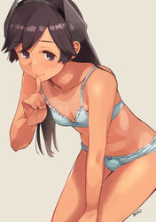  bangs banned_artist black_eyes black_hair bra breasts eyebrows_visible_through_hair female finger_to_mouth grey_background headgear i-400_(kantai_collection) index_finger_raised kantai_collection long_hair makio_(makiomeigenbot) panties signature simple_background small_breasts smile solo tan underwear white_bra white_panties 