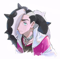  1boy black_hair black_shirt closed_mouth collar commentary_request eyeshadow green_eyes grey_collar half-closed_eyes jacket long_hair makeup male_focus multicolored_hair piers_(pokemon) pokemon pokemon_swsh shirt solo two-tone_hair upper_body white_hair white_jacket zukki_(suzukio) 