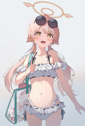  bag bikini blue_archive blush breasts cleavage collarbone commentary_request cowboy_shot eyewear_on_head female frilled_bikini frills fujimaki_nora grey_background halo hifumi_(blue_archive) hifumi_(swimsuit)_(blue_archive) highres light_brown_hair looking_at_viewer low_twintails navel off-shoulder_bikini off_shoulder open_mouth ribbon-trimmed_swimsuit ribbon_trim side-tie_bikini_bottom simple_background small_breasts smile solo standing stomach sunglasses swimsuit twintails water_drop white_bikini yellow_eyes 