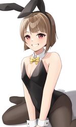  absurdres animal_ears black_headband black_leotard blunt_bangs blunt_ends blush bob_cut bow bowtie breasts brown_hair cleavage commentary cuff_links detached_collar fake_animal_ears female grin headband highres leotard love_live! love_live!_nijigasaki_high_school_idol_club nakasu_kasumi no_shoes pantyhose pink_eyes playboy_bunny rabbit_ears samesuke_(315samesuke) short_hair simple_background sitting smile solo v_arms wariza white_background wing_collar wrist_cuffs yellow_bow yellow_bowtie 