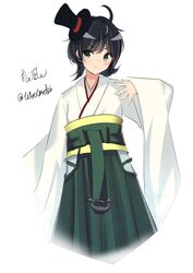  ahoge anchor black_hair cropped_legs female green_eyes green_hakama hakama hat highres japanese_clothes kantai_collection looking_at_viewer matsukaze_(kancolle) meiji_schoolgirl_uniform mini_hat mini_top_hat one-hour_drawing_challenge short_hair simple_background solo swept_bangs toketa-sekai top_hat wavy_hair white_background 