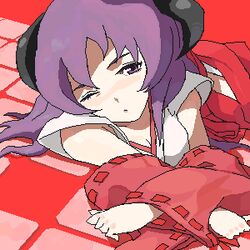  breasts cleavage commentary_request detached_sleeves female hanyuu higurashi_no_naku_koro_ni horns japanese_clothes kon_(kdash) long_hair looking_at_viewer lowres lying miko oekaki one_eye_closed purple_eyes purple_hair small_breasts solo 