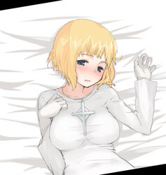  blonde_hair blue_eyes blush breasts commentary_request female gloves large_breasts lying megane_chuu on_back orsola_aquinas short_hair smile solo toaru_majutsu_no_index 