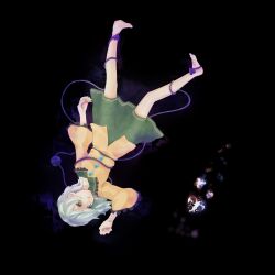  bad_id bad_pixiv_id barefoot female green_eyes heart highres komeiji_koishi konbu_ame parted_lips short_hair skirt solo third_eye touhou upside-down white_hair 