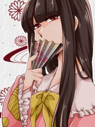  bad_id bad_pixiv_id black_hair bow covering_own_mouth female folding_fan hand_fan houraisan_kaguya karasuma_yayoi long_hair red_eyes solo touhou upper_body very_long_hair 