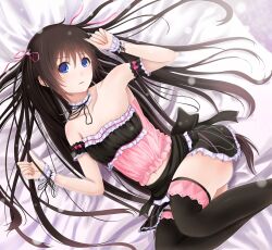  arm_garter bad_id bad_pixiv_id bare_shoulders blue_eyes borrowed_character brown_hair collar denpa_(kazuharu) female hair_ribbon highres kentaurosu original ribbon skirt solo thighhighs wrist_cuffs zettai_ryouiki 