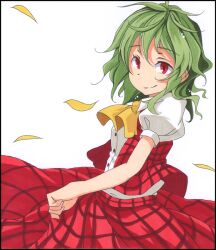  ascot bad_id bad_pixiv_id female green_hair kazami_yuuka long_skirt marker_(medium) puffy_sleeves red_eyes shikishi short_hair short_sleeves skirt smile solo touhou traditional_media tsukishiro_saika white_background wind 