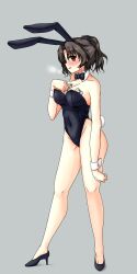  animal_ears bare_legs black_hair bow bowtie breasts breath brown_eyes cleavage commentary_request detached_collar female haruhisky high_heels highres large_breasts mature_female money object_in_clothes playboy_bunny ponytail rabbit_ears rabbit_tail shoes short_hair solo tail to_heart_(series) to_heart_2 to_heart_2_ad tucked_money wrist_cuffs yuzuhara_haruka 