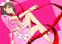  bad_id bad_pixiv_id barefoot blush brown_hair chains dress female green_eyes grin hairband idolmaster idolmaster_cinderella_girls kanazawa_hiromu legs long_hair ribbon sakuma_mayu short_hair smile solo 