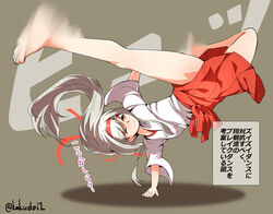  artist_name barefoot breakdance commentary_request female green_background hairband hakama hakama_short_skirt hakama_skirt headband japanese_clothes kakudai_(hujikolp) kantai_collection kicking leg_lift legs_up long_hair long_sleeves looking_up red_skirt shoukaku_(kancolle) skirt smile solo translation_request twitter_username upside-down white_hair yellow_eyes 