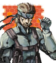  1boy blue_bodysuit blue_gloves blue_headband blurry bodysuit closed_mouth commentary_request gloves grey_hair hand_up harness headband honeycomb_(pattern) honeycomb_background looking_at_viewer male_focus metal_gear_(series) metal_gear_solid mullet ogros pouch serious shaded_face sneaking_suit solid_snake solo spiked_hair thumbs_up upper_body 