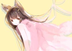  animal_ears aster_(granblue_fantasy) brown_eyes brown_hair commentary_request erune feather_boa female from_behind granblue_fantasy hair_ornament koza_game long_hair looking_back nude protected_link simple_background solo yellow_background 