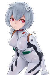  ayanami_rei blue_hair bodysuit commentary cowboy_shot expressionless female hair_between_eyes hairpods highres interface_headset looking_at_viewer neon_genesis_evangelion noise_(tsuzuki) plugsuit red_eyes short_hair signature simple_background solo white_background white_bodysuit 