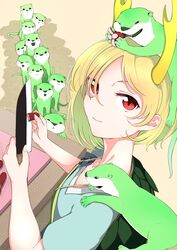  :3 absurdres animal_on_head animal_on_shoulder apron blonde_hair breasts cutting_board dragon_horns eating female food food_art highres holding holding_knife horns kaisenpurin kicchou_yachie kitchen_knife knife looking_at_viewer on_head otter_spirit_(touhou) queue red_eyes sausage scales short_hair short_sleeves small_breasts smile tako-san_wiener touhou turtle_shell webbed_hands whiskers 