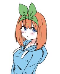  blue_eyes blue_hoodie blush breasts commentary_request drawstring eyebrows_hidden_by_hair female go-toubun_no_hanayome green_ribbons hair_between_eyes hair_ribbon highres hood hood_down hoodie kujou_karasuma looking_at_viewer medium_breasts nakano_yotsuba orange_hair parted_lips ribbon simple_background solo upper_body white_background 