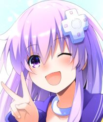  ;d blush collar commentary_request d-pad d-pad_hair_ornament doria_(p_f_dolia) female hair_between_eyes hair_ornament hand_up long_hair looking_at_viewer nepgear neptune_(series) one_eye_closed open_mouth portrait purple_eyes purple_hair simple_background smile solo v white_background 