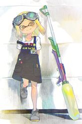  against_wall arms_behind_back bad_id bad_twitter_id black_dress blonde_hair blunt_bangs brown_eyes closed_mouth commentary cross-laced_footwear dress female goggles goggles_on_head grey_footwear head_tilt highres inkling inkling_(language) inkling_girl inkling_player_character leg_up light_blush looking_at_viewer medium_dress pinafore_dress pointy_ears shadow shima_(5p6p7p) shirt shoes short_hair short_sleeves sleeveless sleeveless_dress smile solo splat_charger_(splatoon) splatoon_(series) splatoon_2 standing standing_on_one_leg symbol-only_commentary t-shirt tentacle_hair white_shirt 