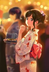  animal_print backlighting blurry blurry_background brown_eyes brown_hair chopsticks closed_mouth commentary crowd eating female fish_print flower food from_side hair_flower hair_ornament highres japanese_clothes kimono looking_at_viewer nashigaya_koyomi night noodles obi original sash short_ponytail soba solo_focus standing sweatdrop white_kimono yukata 