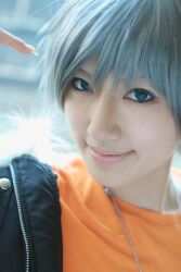  akira akira_(togainu_no_chi) cosplay dog_tags highres photo saya saya_(cosplayer) silver_hair togainu_no_chi 